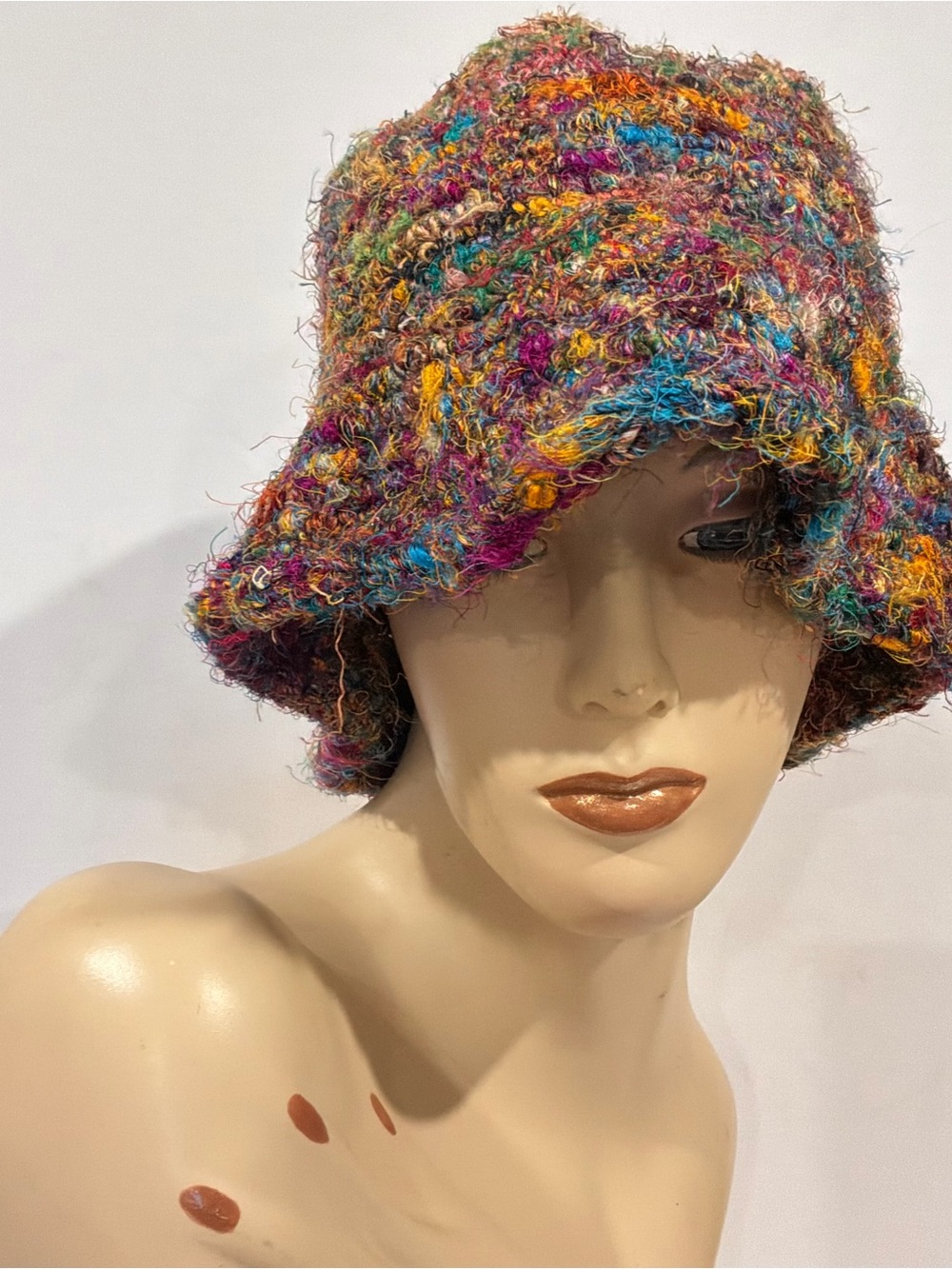 Multicolor Textured Knit Bucket Hat - Picture 2 of 7